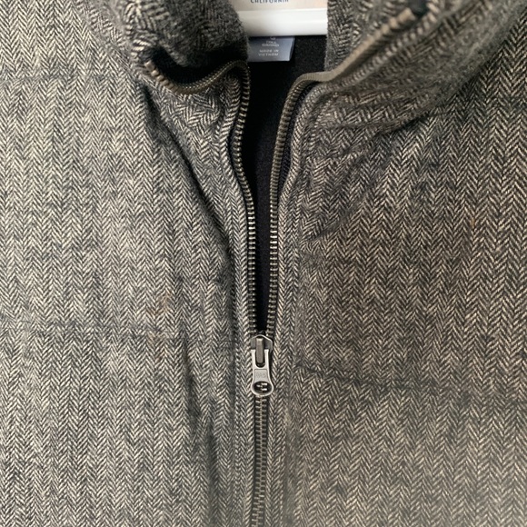 Puffer Vest - Picture 5 of 5